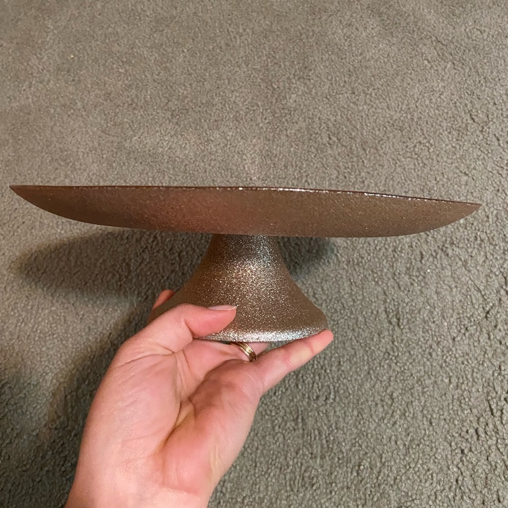 Cake stand